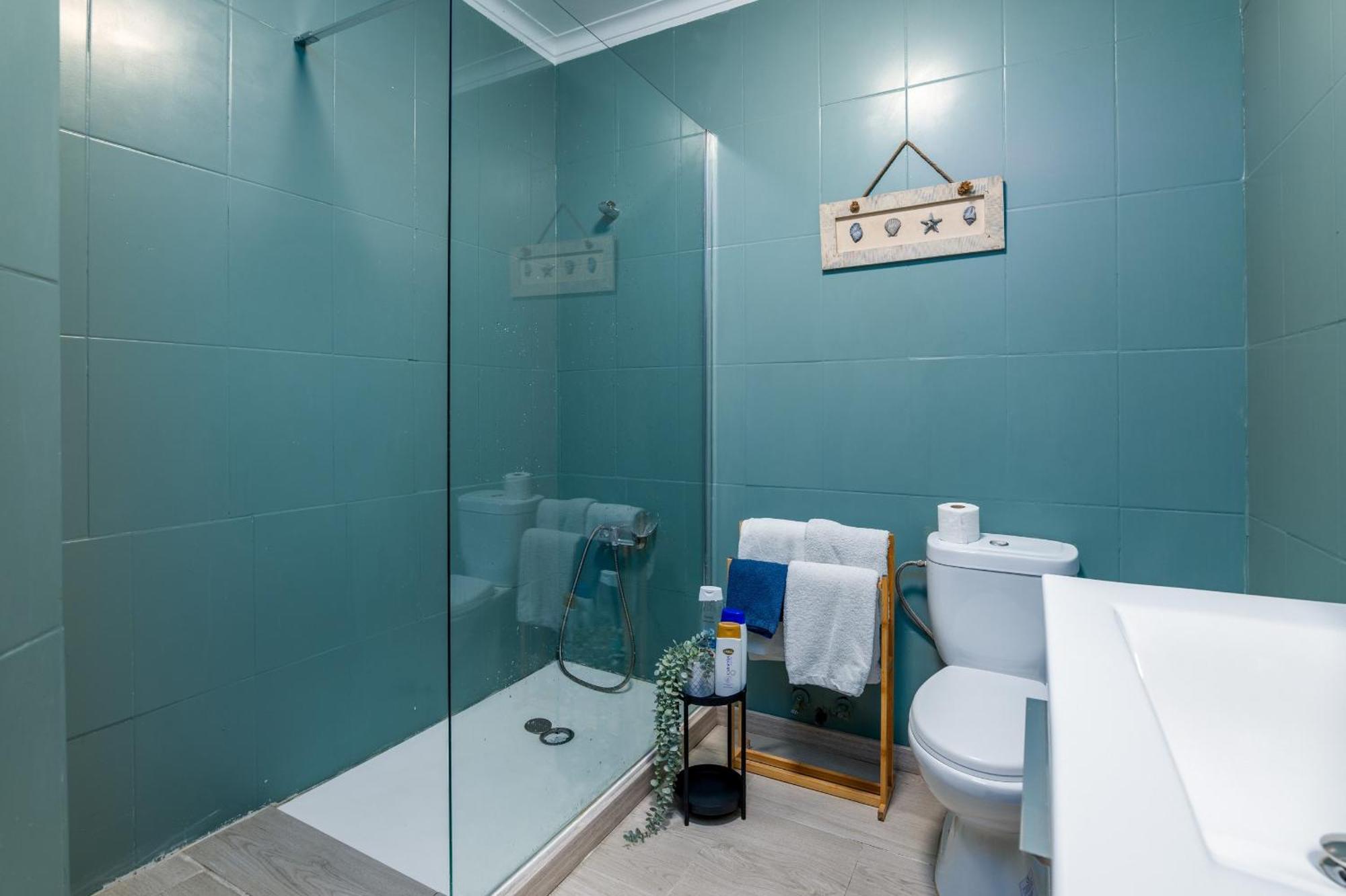 Ferienwohnung Renovated Feb25 Clerigos Cozy Balcony With Self Check In Porto Exterior foto