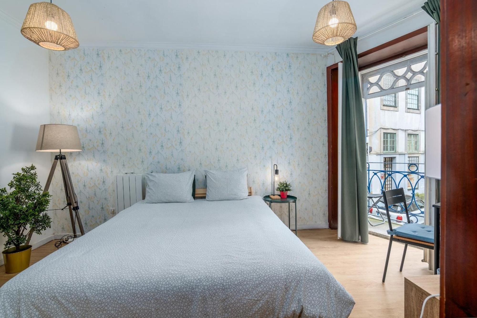 Ferienwohnung Renovated Feb25 Clerigos Cozy Balcony With Self Check In Porto Exterior foto