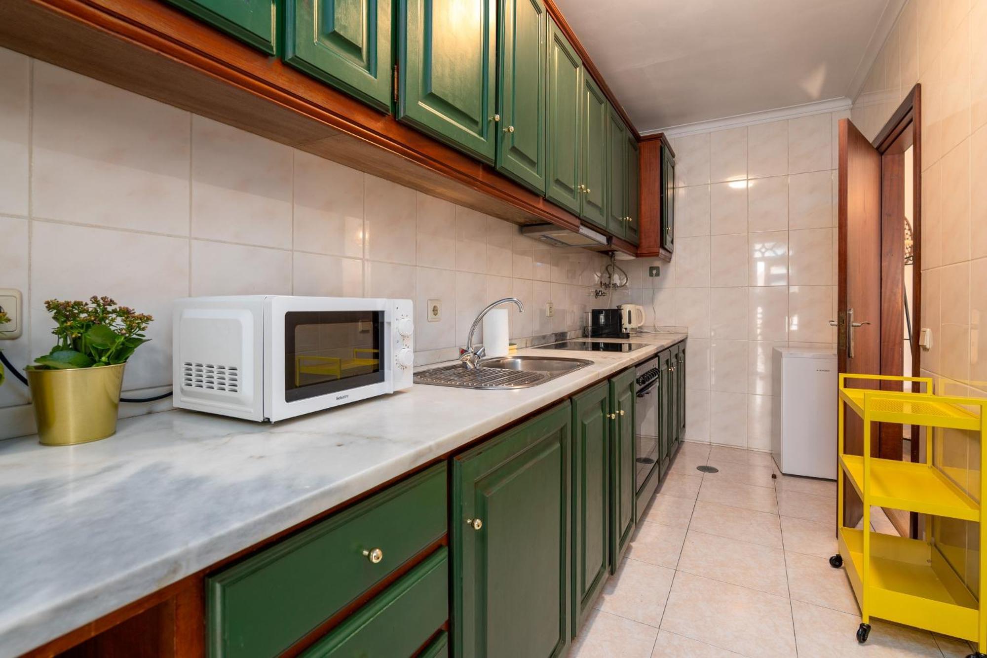 Ferienwohnung Renovated Feb25 Clerigos Cozy Balcony With Self Check In Porto Exterior foto